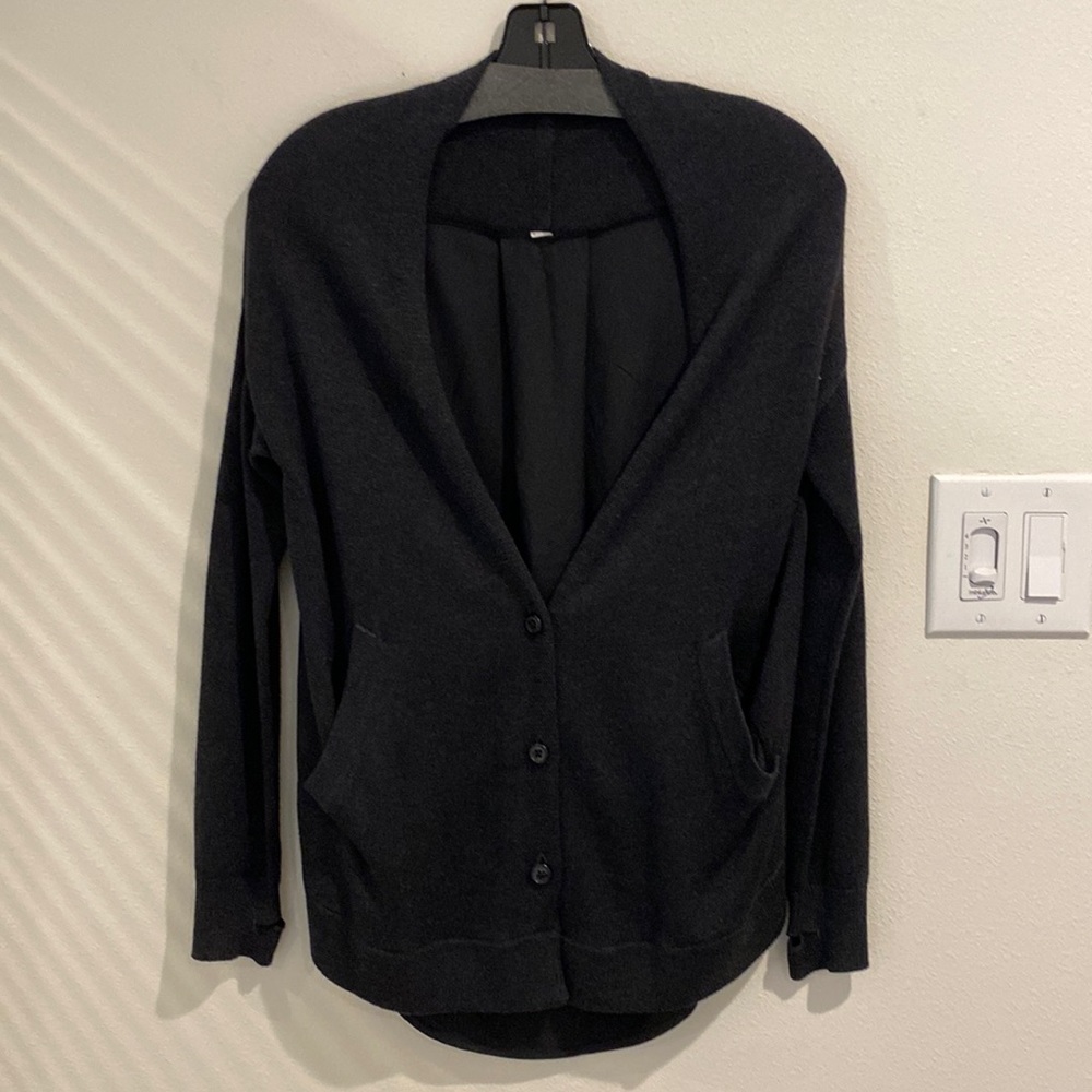 Lululemon sz 4 cardigan charcoal